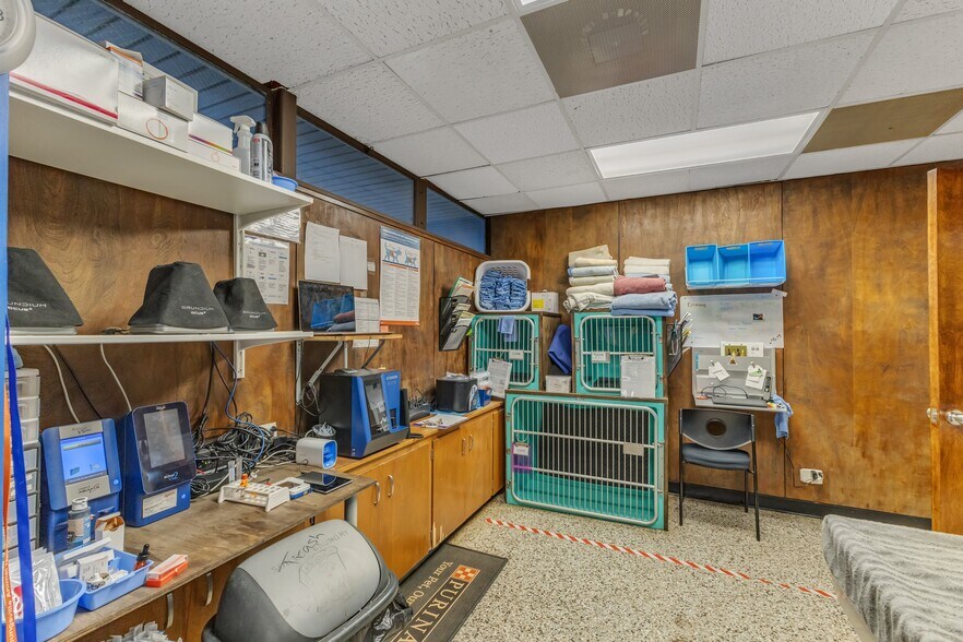 More Photos Of 141 E Main St, Youngsville Medical For Sale
