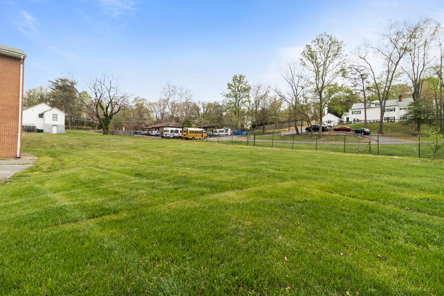 More Photos Of 5001 Backlick Rd, Annandale Religious Facility For Sale