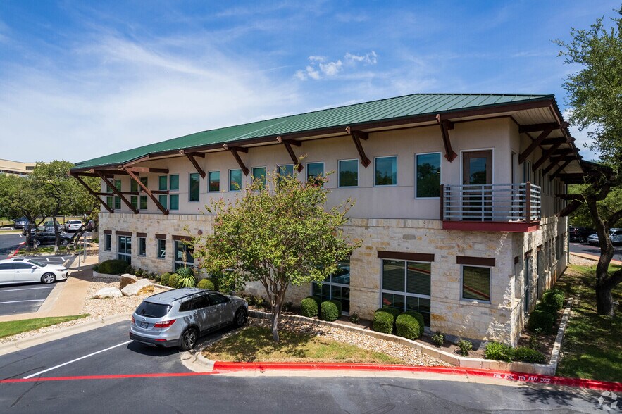 More Photos Of 3821 Juniper Trce, Austin Loft Creative Space For Sale