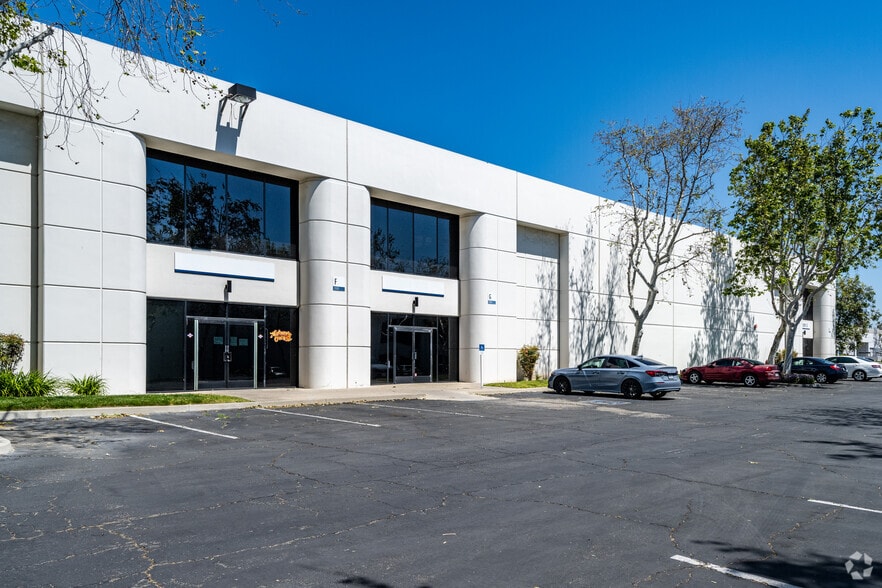 More Photos Of 1555 S DuPont Ave, Ontario Industrial For Sale