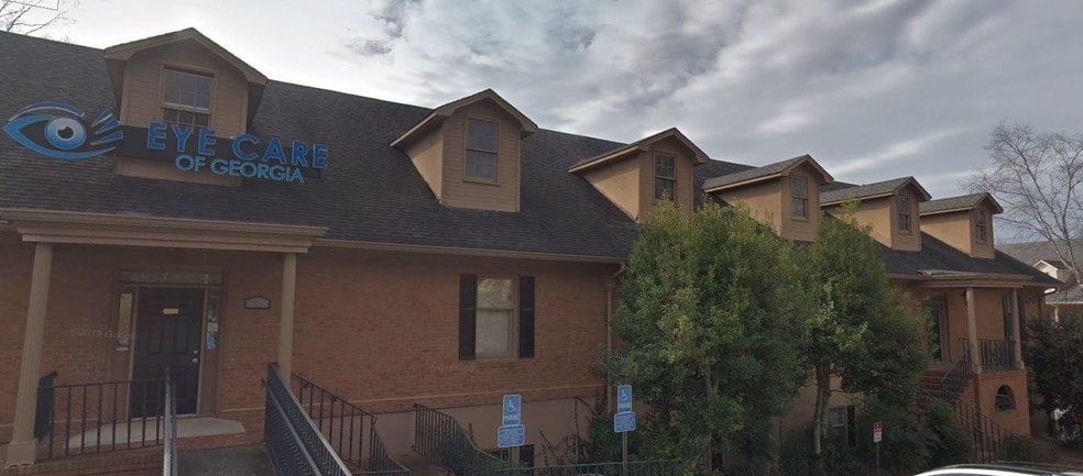 More Photos Of 316 W Pike St, Lawrenceville Medical For Lease