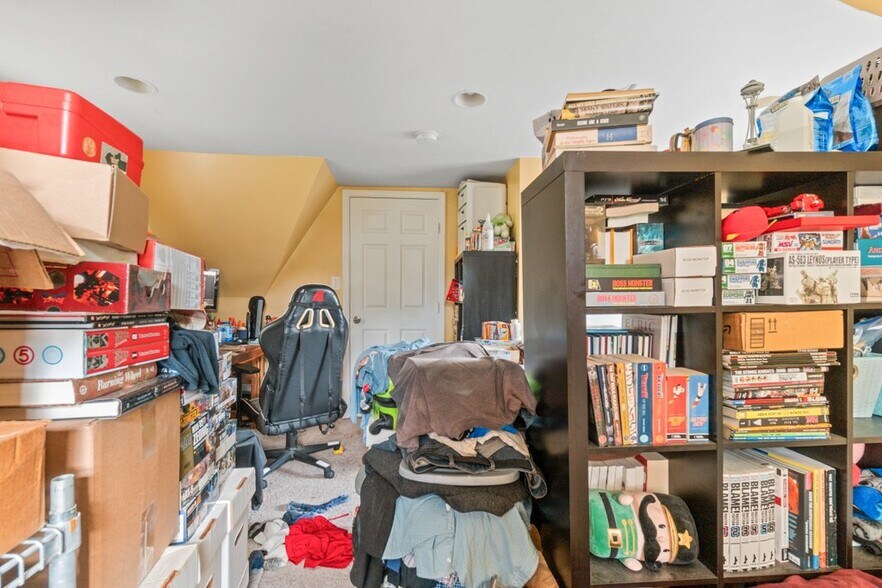 More Photos Of 702 Homestead St, Baltimore Multifamily For Sale