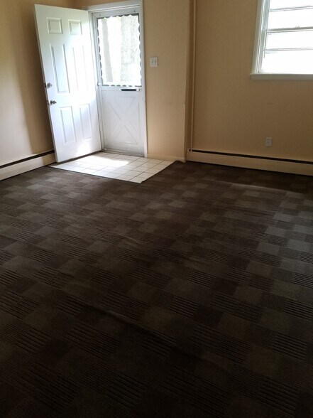 More Photos Of 4 Nicholson Dr, Pasadena Apartments For Sale