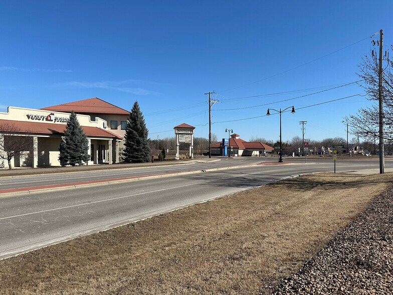 More Photos Of 1101 2nd St S, Sartell Unknown For Lease