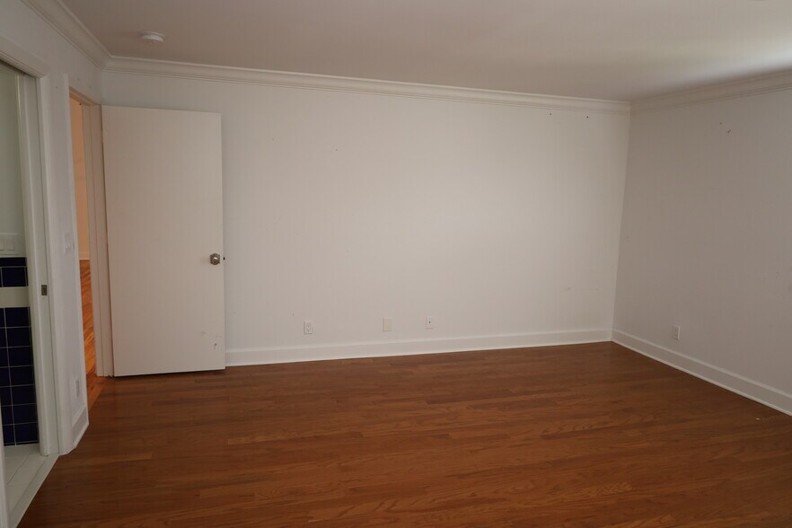 More Photos Of 340 Conniston Rd, West Palm Beach Apartments For Lease