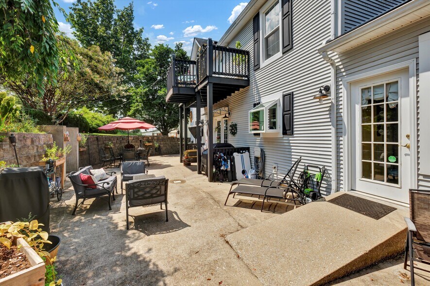 More Photos Of 110 Holy Cross Rd, Loretto Hospitality For Sale