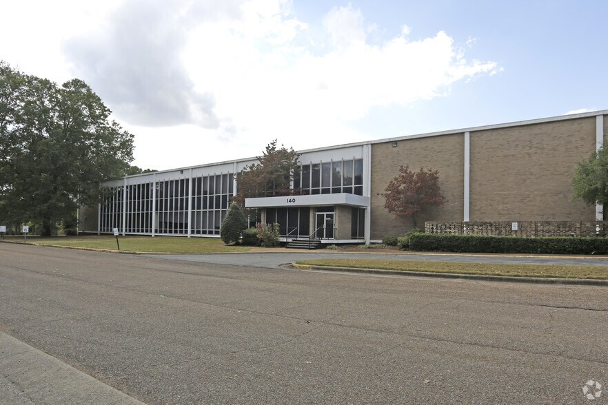 More Photos Of 140 Sparkman Dr NW, Huntsville Warehouse For Sale