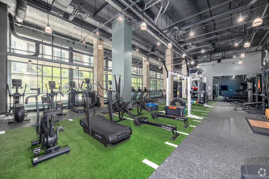 More Photos Of 1260 Spring St, Silver Spring Apartments For Lease