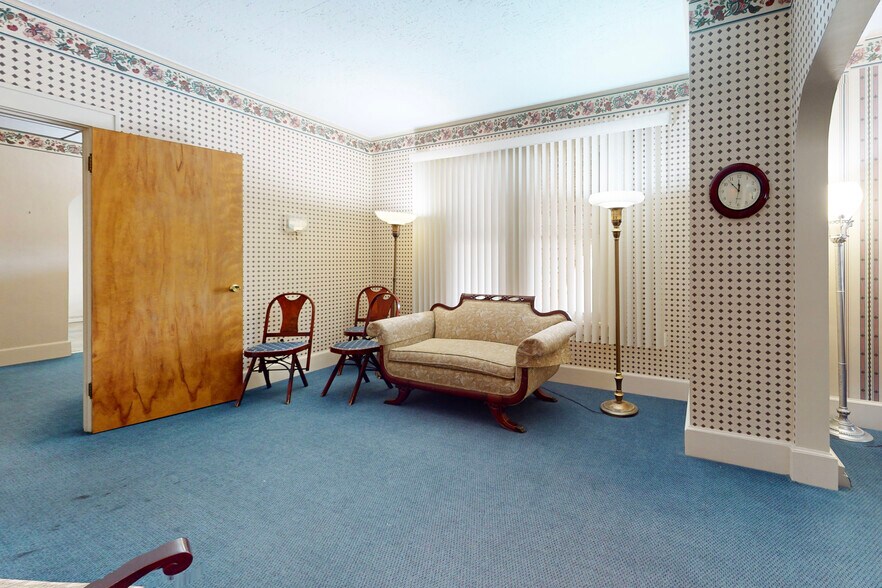 More Photos Of 3721 Main St, Weirton Funeral Home For Sale