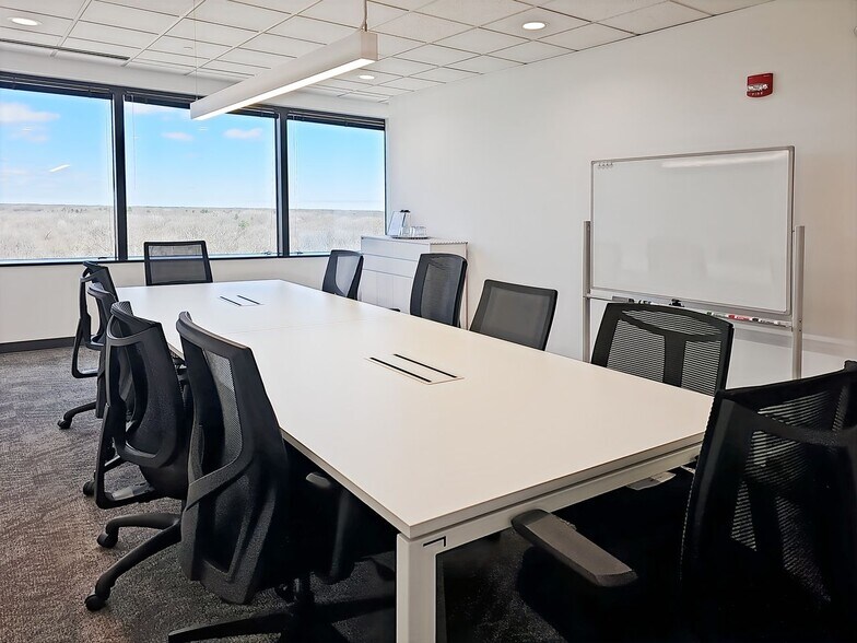 More Photos Of 2150 E Lake Cook Rd, Buffalo Grove Office For Lease