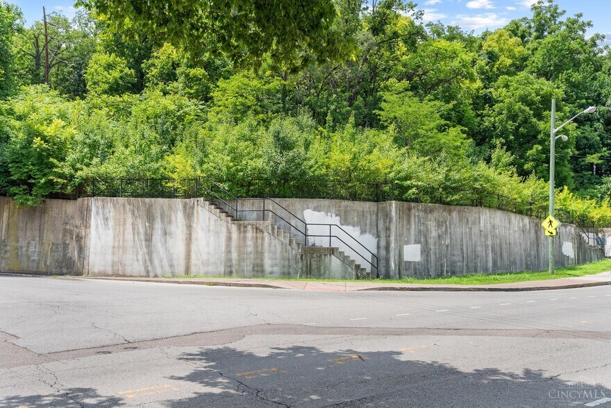 More Photos Of 2403 Glenway Ave, Cincinnati Land For Sale