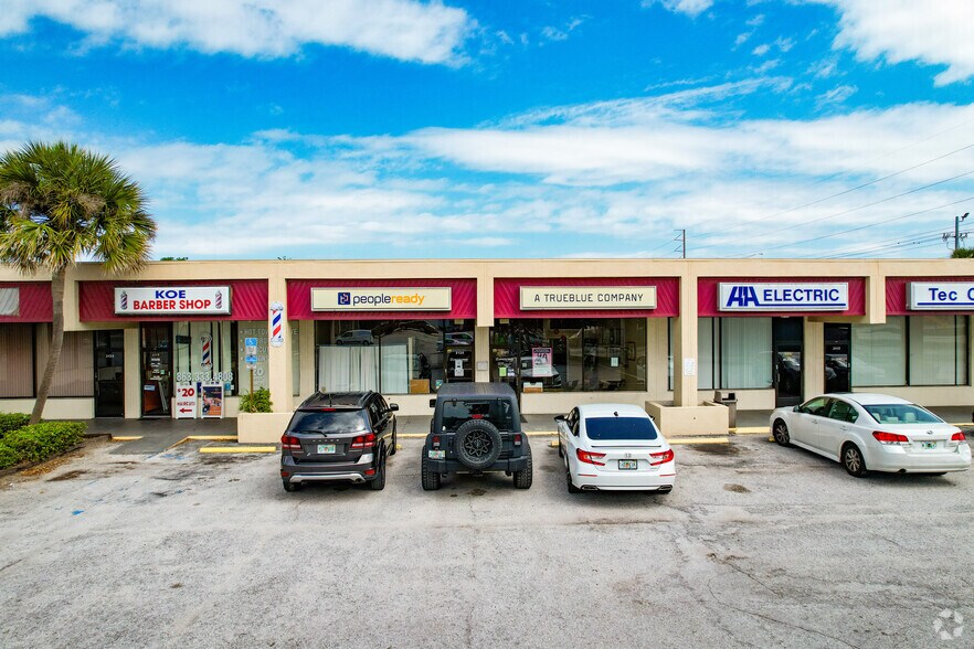 More Photos Of 2101-2207 S Combee Rd, Lakeland General Retail For Sale