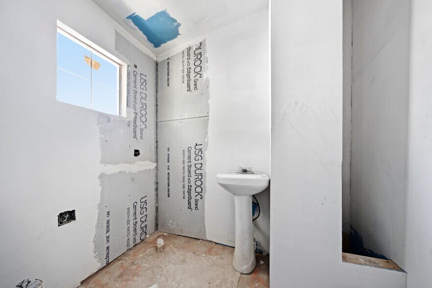 More Photos Of 211 S Piedras, El Paso Loft Creative Space For Sale