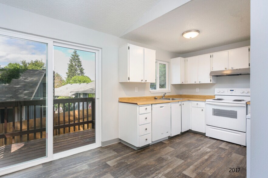 More Photos Of 19789 SW Santee Ct, Tualatin Apartments For Sale