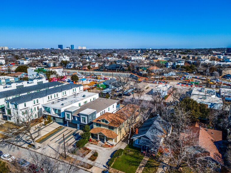 More Photos Of 2002 Moser Ave, Dallas Land For Sale