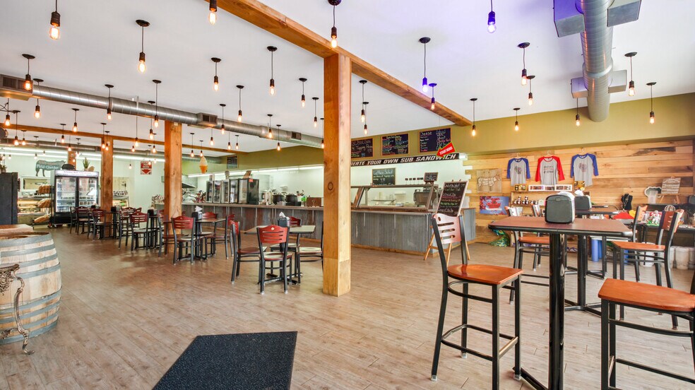 More Photos Of 909 W Main St, Cameron General Retail For Sale