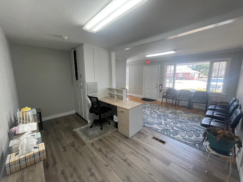 More Photos Of 109 Tucker St, Jackson Office For Sale