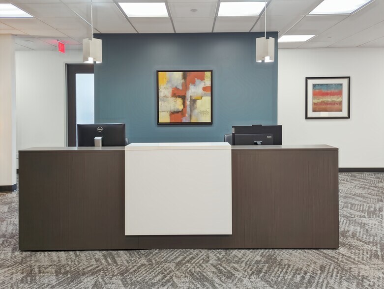 More Photos Of 1299 Farnam St, Omaha Coworking Space