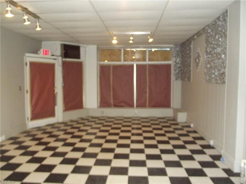 More Photos Of 17051 Libby Rd, Maple Heights Storefront Retail Residential For Lease
