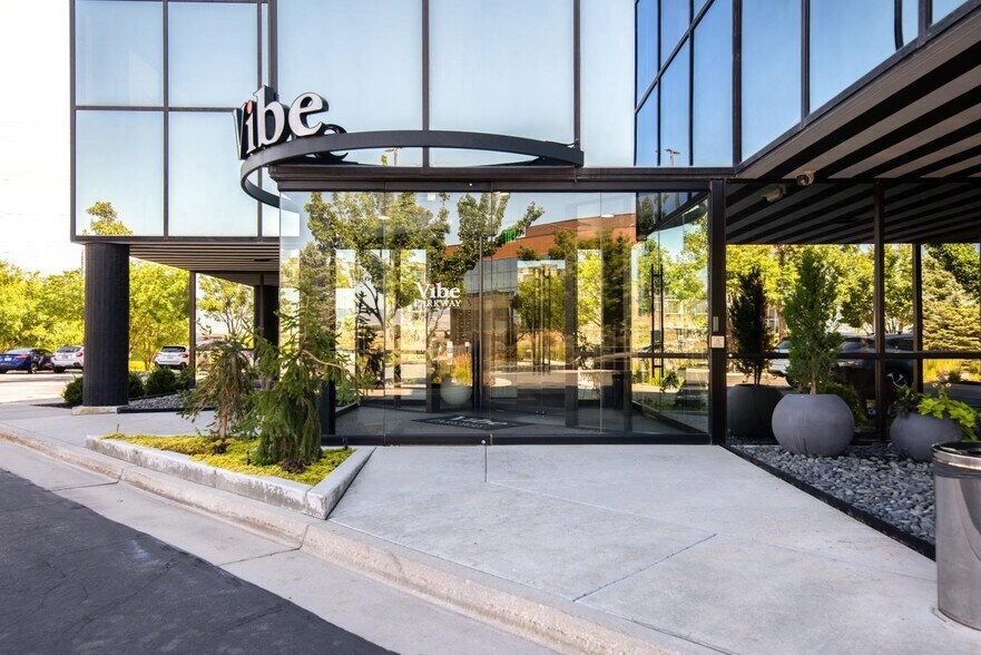 More Photos Of 10542 S Jordan Gtwy, South Jordan Loft Creative Space For Lease