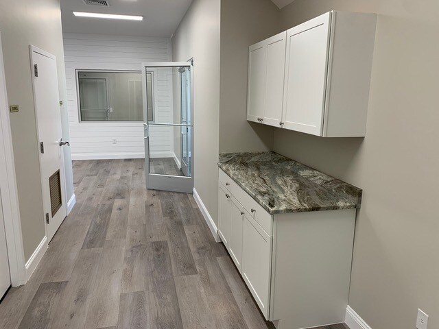 More Photos Of 133 River Landing Dr, Daniel Island Loft Creative Space For Lease