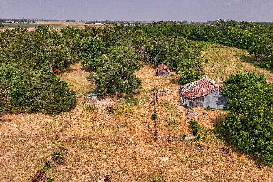 More Photos Of 9111 Long View Road, Burrton Land For Sale