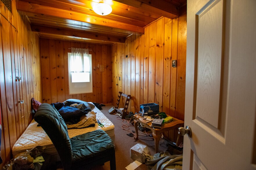 More Photos Of 28 E Main St, Halliday Self Storage For Sale