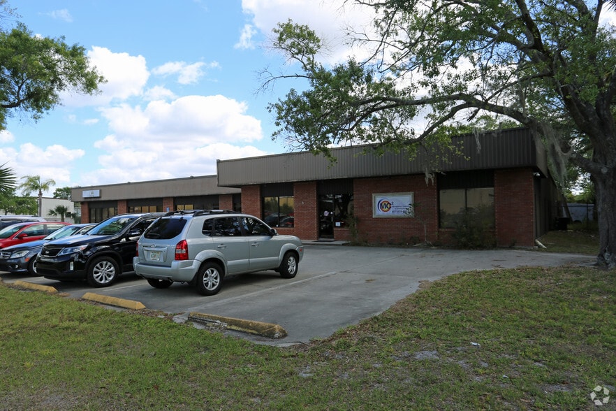 More Photos Of 2290-2298 W Airport Blvd, Sanford Flex For Lease