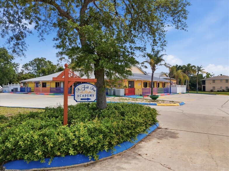 More Photos Of 1330 Knox McRae Dr, Titusville Schools For Sale