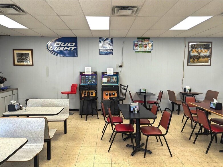 More Photos Of 22287 US-6, Port Allegany General Retail For Sale