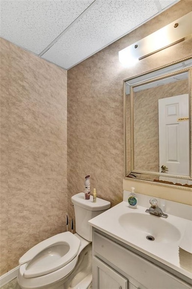 More Photos Of 1108 Ohio River Blvd, Sewickley Office For Sale