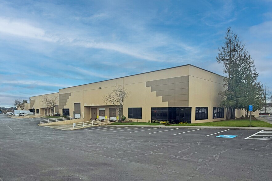 More Photos Of 27350 SW 95th Ave, Wilsonville Unknown For Lease