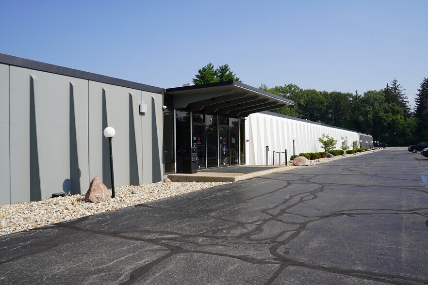 More Photos Of 3030 Lake Ave, Fort Wayne Office For Lease