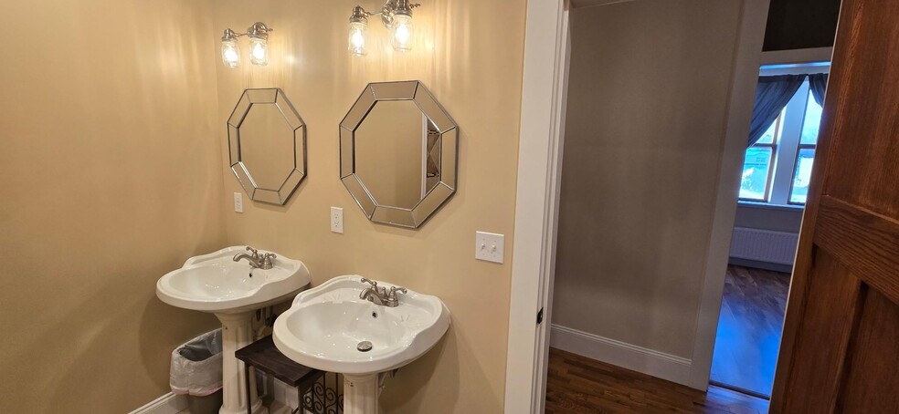 More Photos Of 3 Main St SE, Bowbells Specialty For Sale