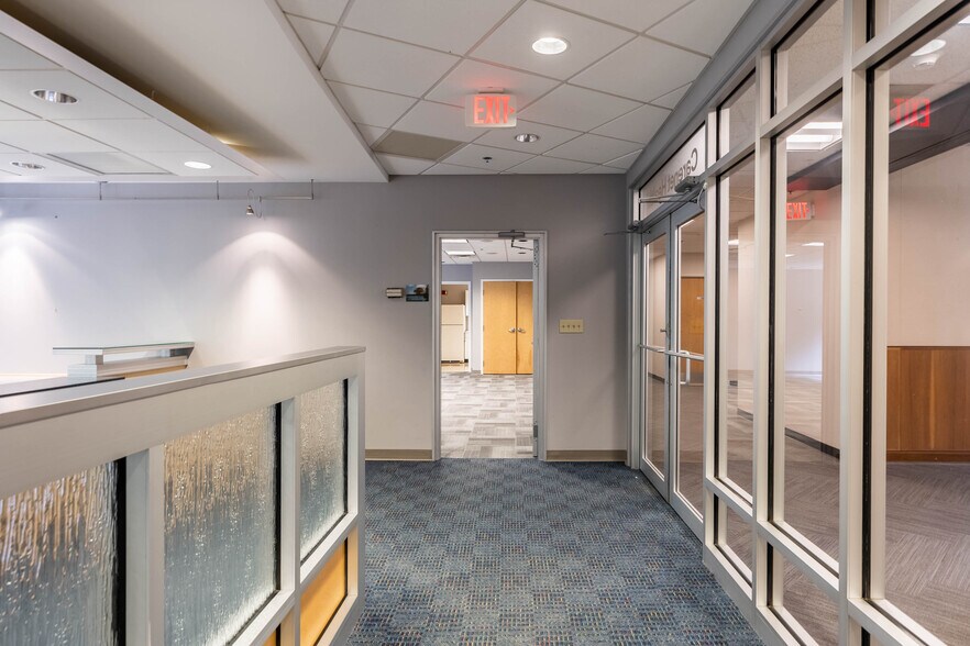 More Photos Of 500 Southborough Dr, South Portland Office For Lease