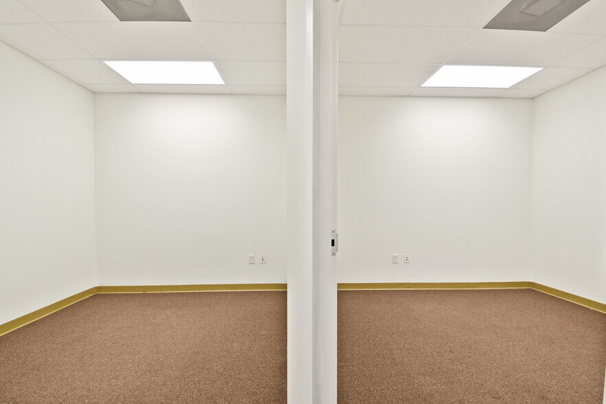 More Photos Of 1740 Tree Blvd, Saint Augustine Medical For Lease