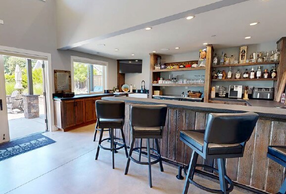 More Photos Of 220 E G St, Benicia Flex For Sale