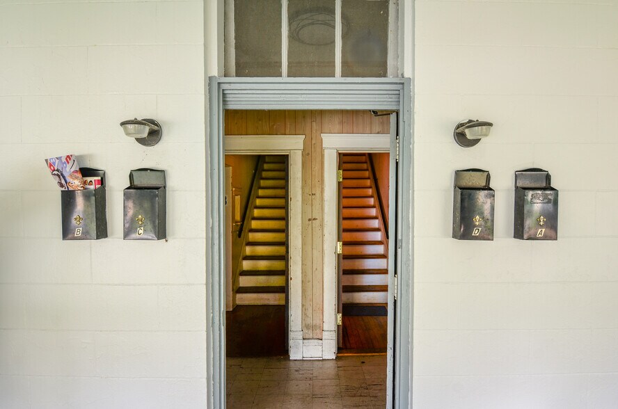 More Photos Of 4 Delaware Ave, Charleston Apartments For Sale