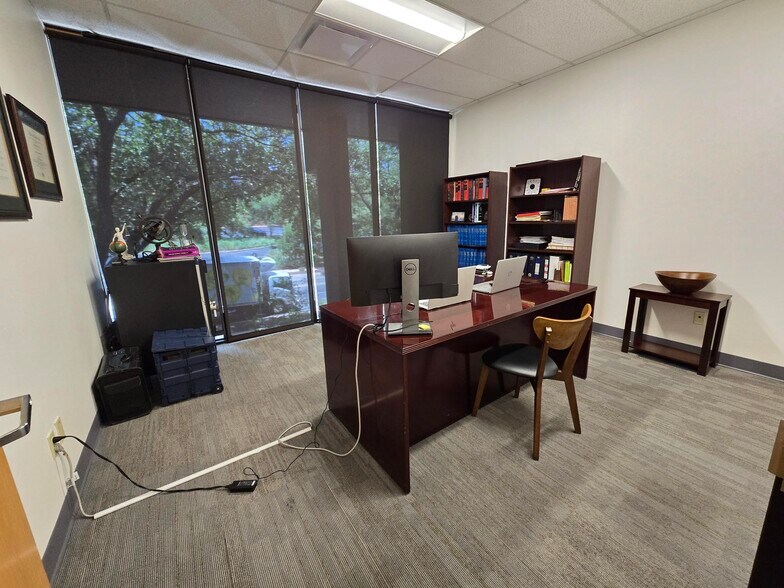 More Photos Of 7719 Wood Hollow Dr, Austin Office For Lease