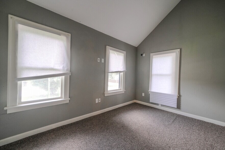 More Photos Of 2424 Southmore Blvd, Houston Medical For Lease
