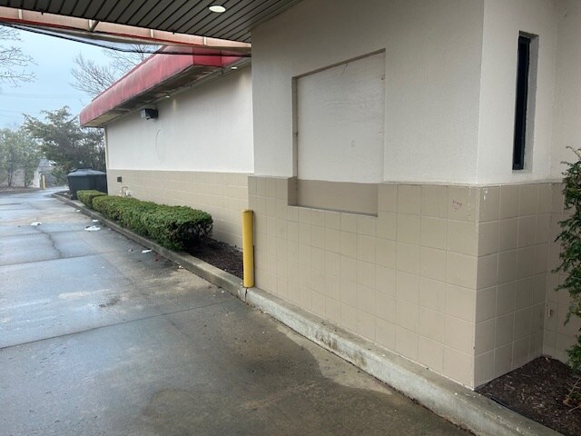 More Photos Of 1511 W Jefferson St, Joliet Fast Food For Lease