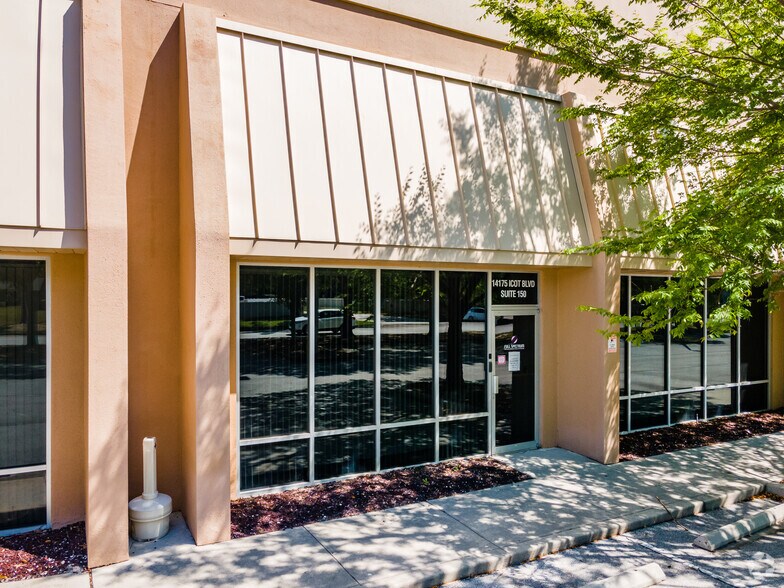 More Photos Of 14175 Icot Blvd, Clearwater Light Manufacturing For Lease