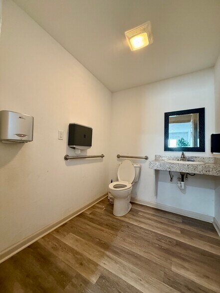 More Photos Of 101 W Boulevard, Williamston Restaurant For Sale