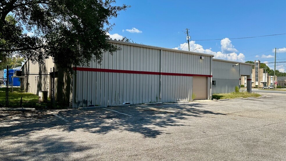 More Photos Of 3107 Spring Hill Ave, Mobile Freestanding For Sale