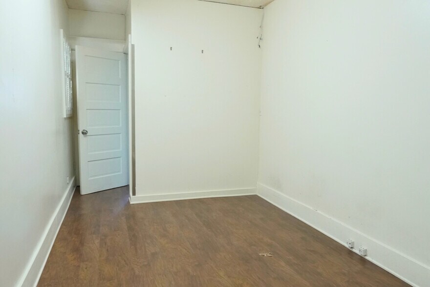 More Photos Of 1201 Temple St, Los Angeles Flex For Lease