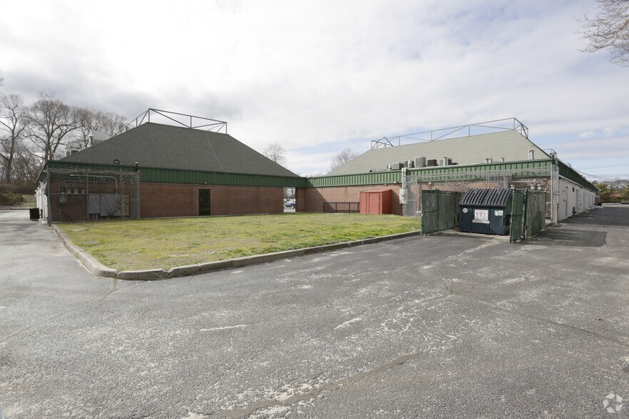 More Photos Of 280 Middle Country Rd, Selden Storefront For Lease