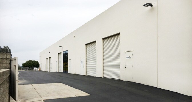 More Photos Of 2598 Fortune Way, Vista Light Distribution For Sale