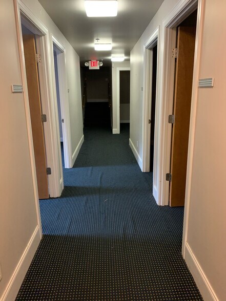 More Photos Of 45 E Main St, Chattanooga Storefront For Lease