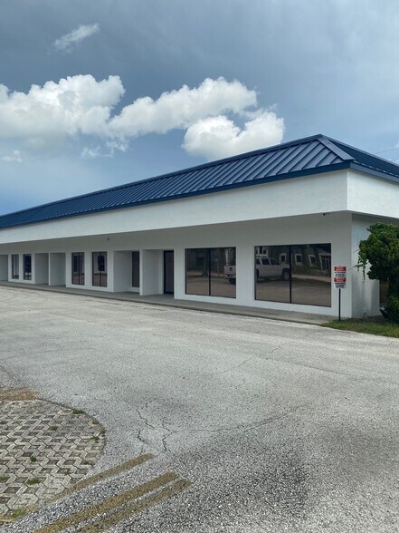 More Photos Of 13080 S Belcher Rd, Largo Office For Lease