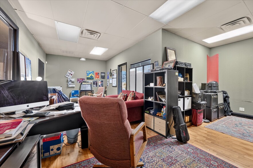 More Photos Of 221-223 N Locust St, Denton Office For Sale